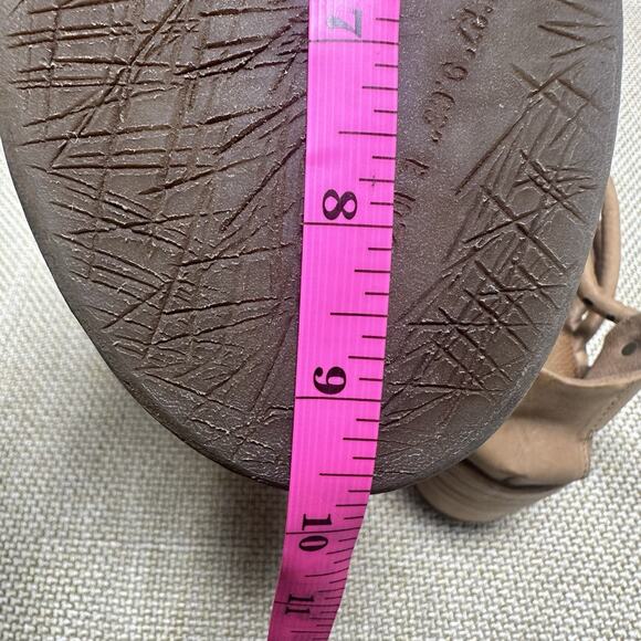 $260 Free People A.S. 98 Sandals Tan Strappy Ankle Sz 37 Comfy Wedge Beige - Picture 6 of 16